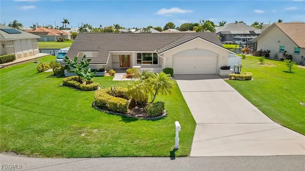4909 SW 8th Court Cape Coral FL 33914
