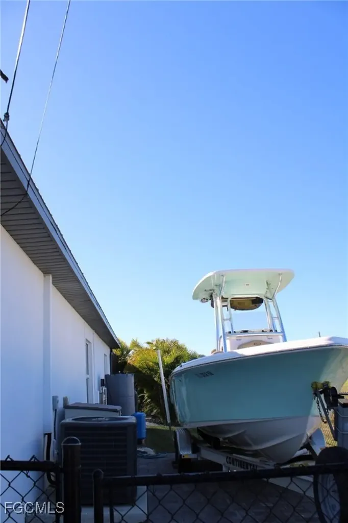 1200 NW 35th Avenue Cape Coral FL 33993