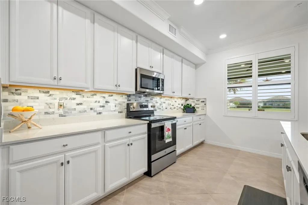 12000 Hawthorn Lake Drive Fort Myers FL 33913