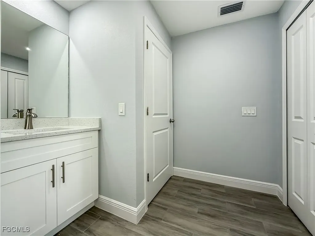 2955 Dunbar Avenue Fort Myers FL 33916