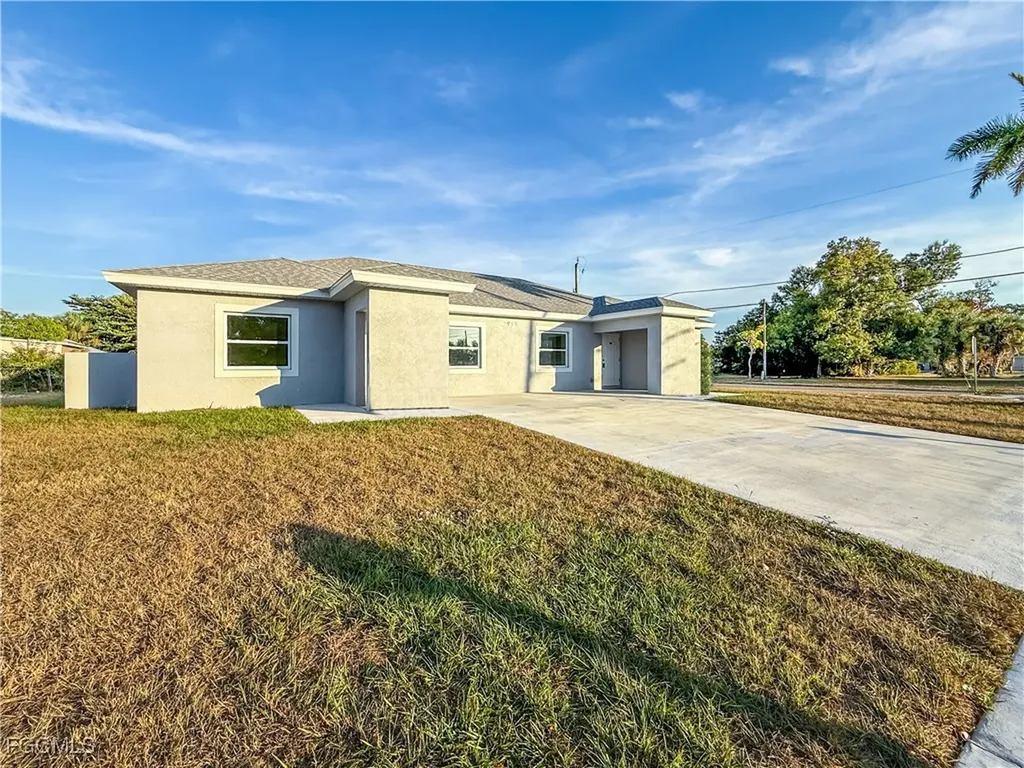 2955 Dunbar Avenue Fort Myers FL 33916