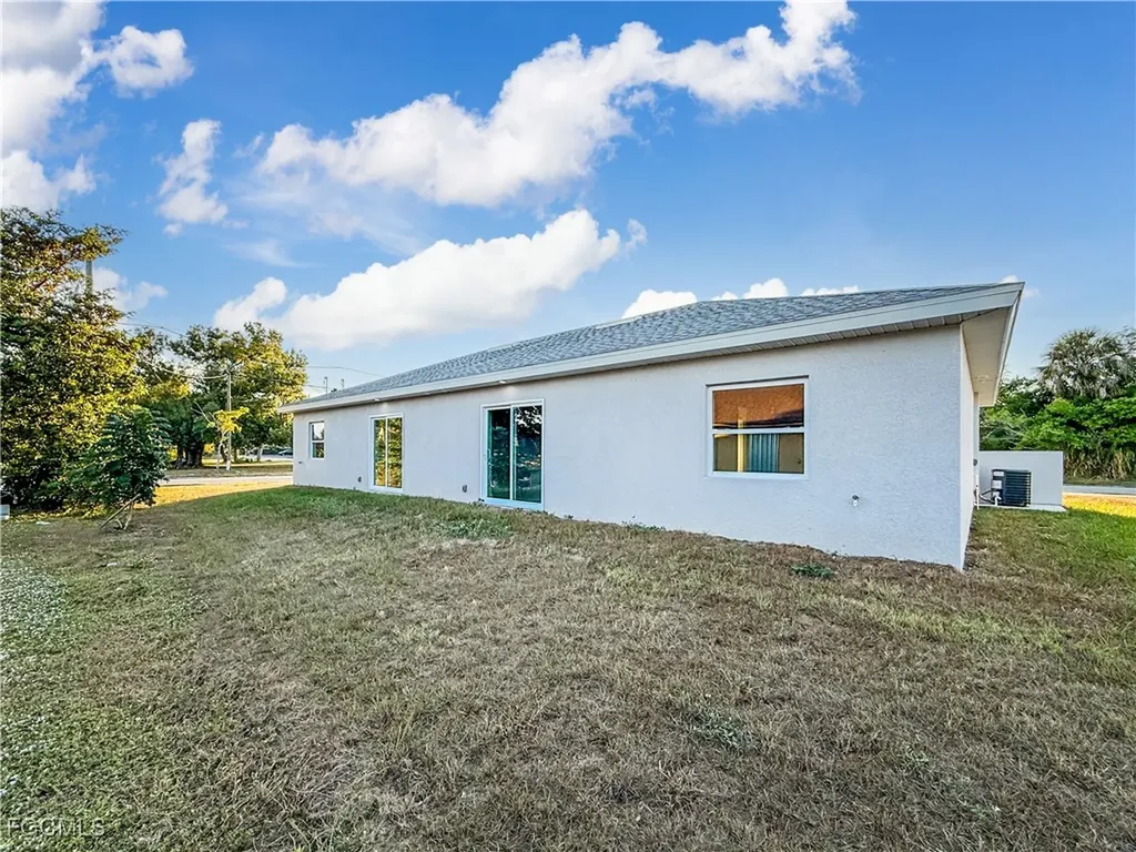 2955 Dunbar Avenue Fort Myers FL 33916