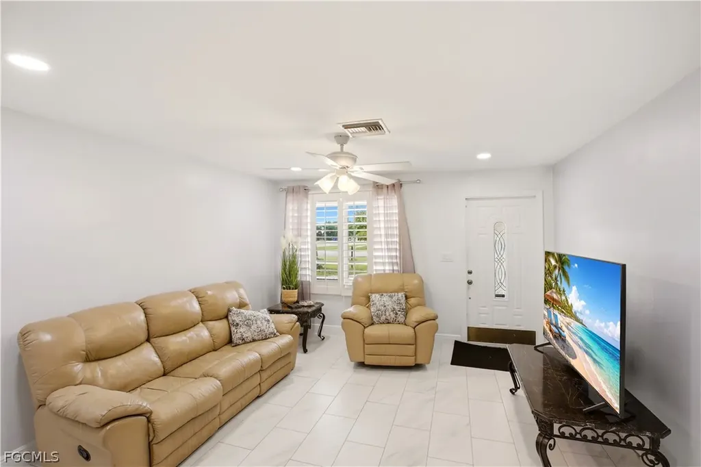 1736 Bonnie Court Fort Myers FL 33901