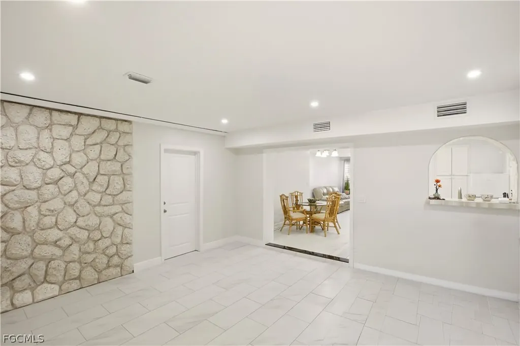 1736 Bonnie Court Fort Myers FL 33901