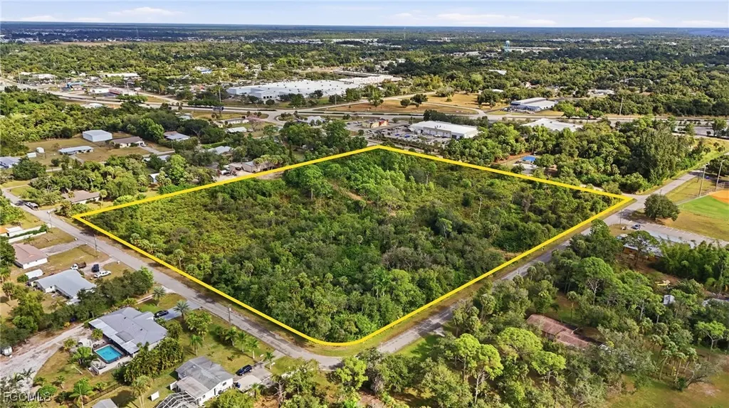 536 Evergreen Road North Fort Myers FL 33903
