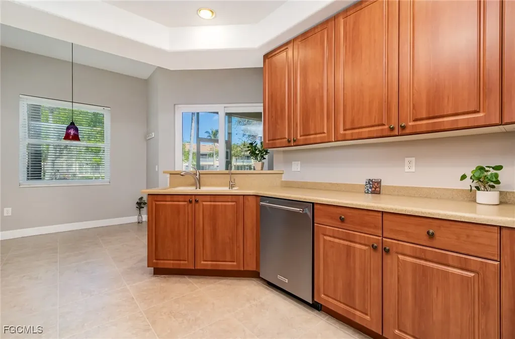 6071 Jonathans Bay Circle Fort Myers FL 33908