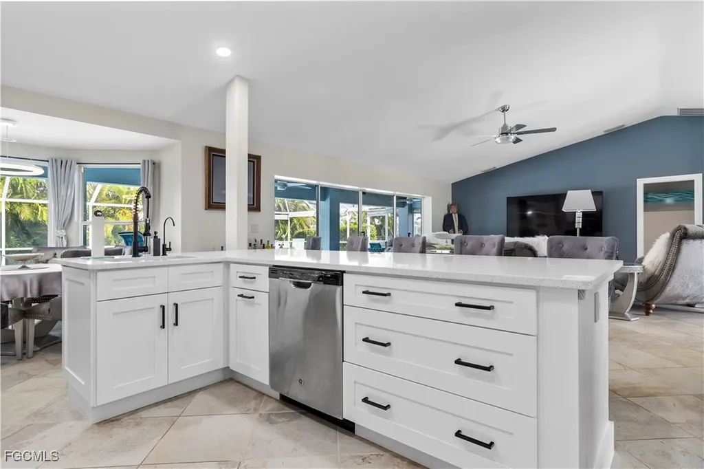 2601 SW 38th Terrace Cape Coral FL 33914