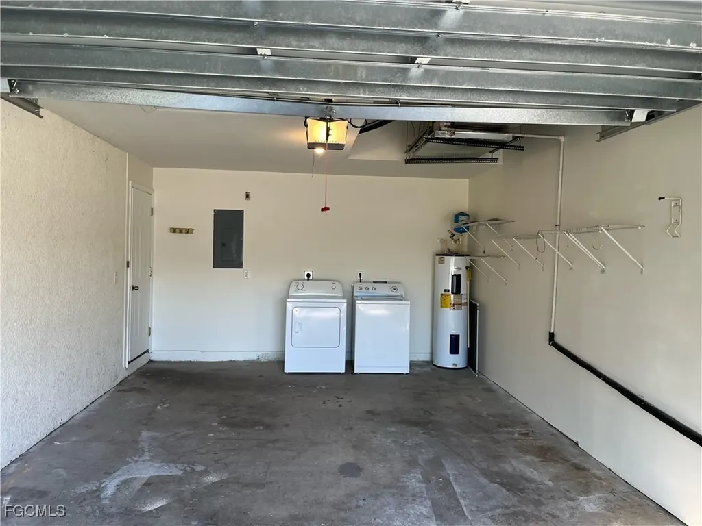 601 SE 5th Street Cape Coral FL 33990