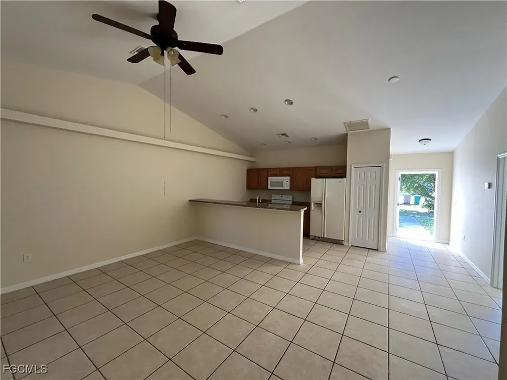 601 SE 5th Street Cape Coral FL 33990