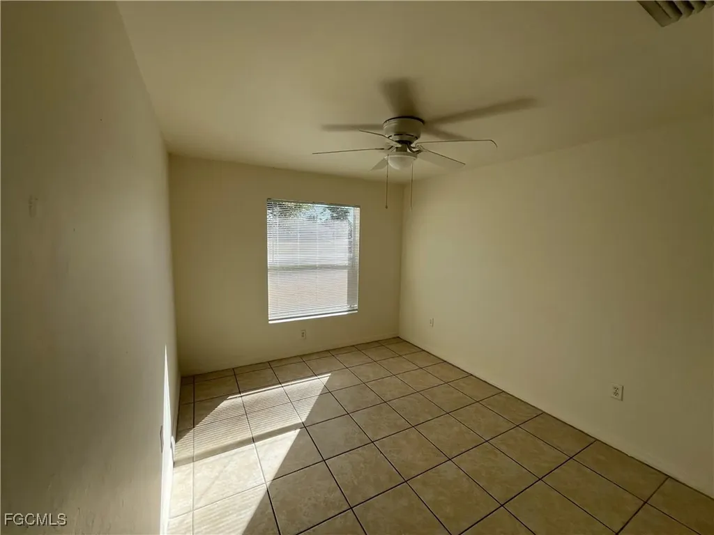 601 SE 5th Street Cape Coral FL 33990