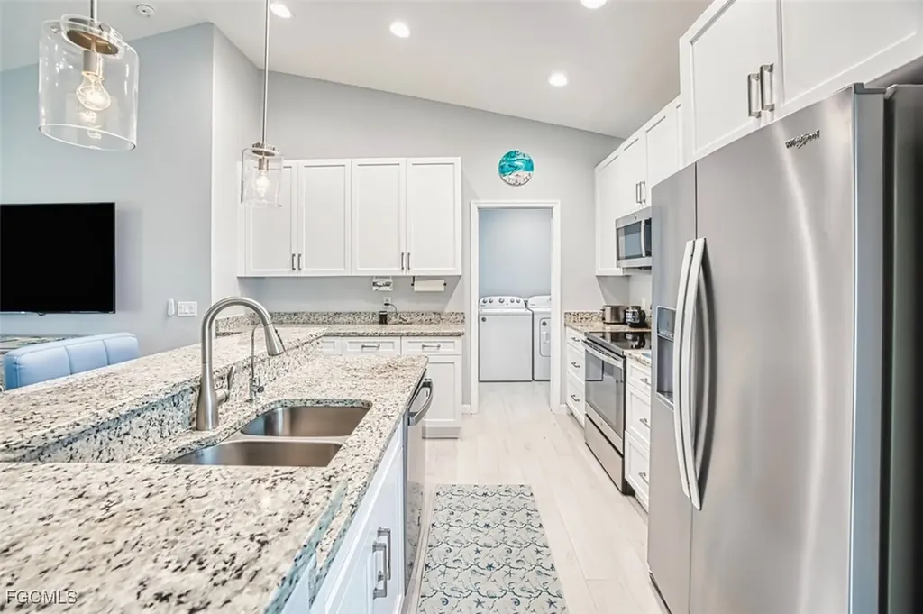 431 Lazy Way Fort Myers Beach FL 33931