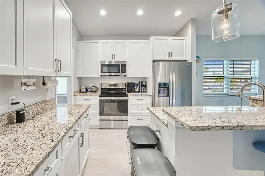 431 Lazy Way Fort Myers Beach FL 33931