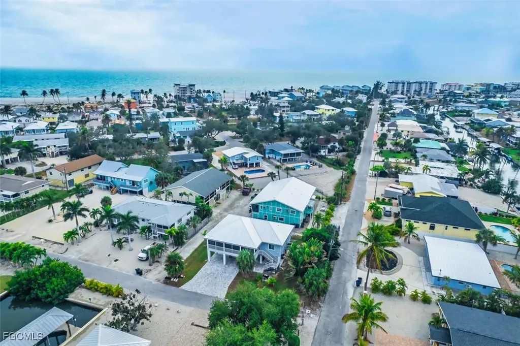 431 Lazy Way Fort Myers Beach FL 33931
