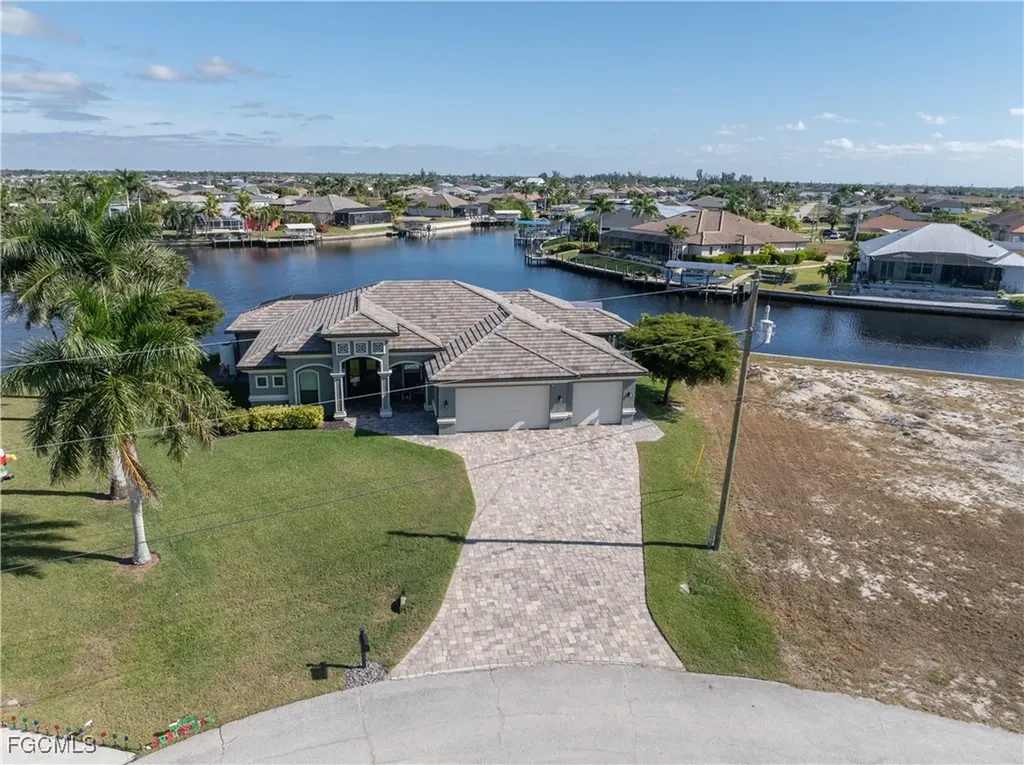 915 NW 36th Place Cape Coral FL 33993
