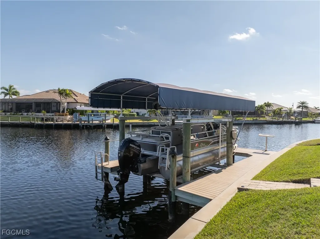 915 NW 36th Place Cape Coral FL 33993