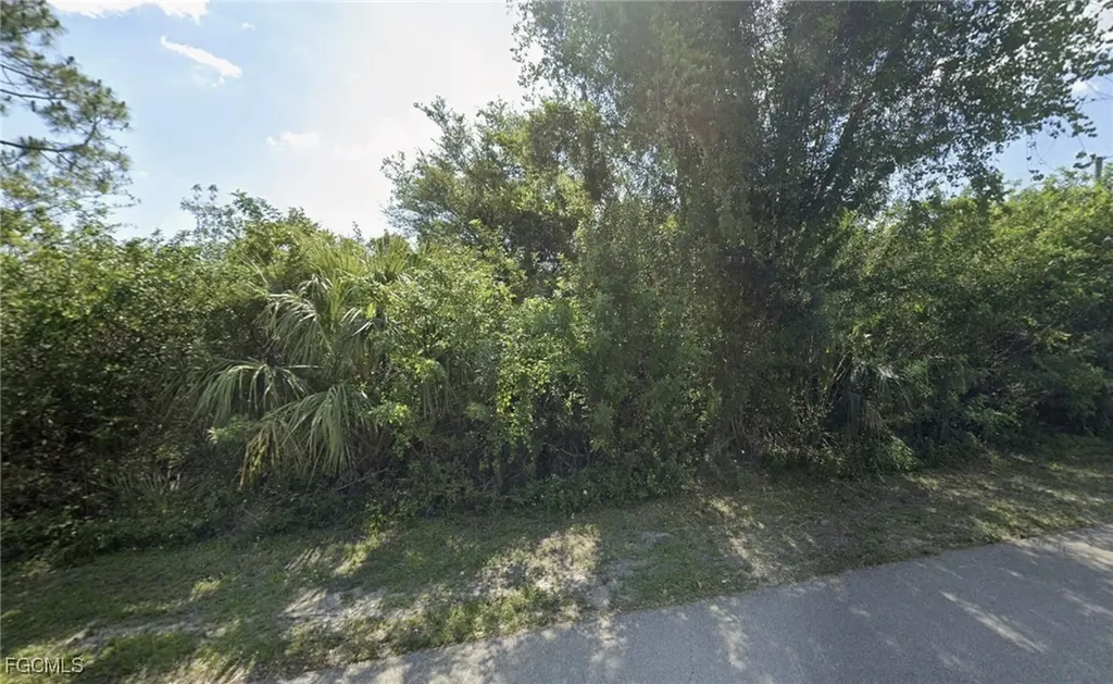 426 Paulcrest Avenue Lehigh Acres FL 33974