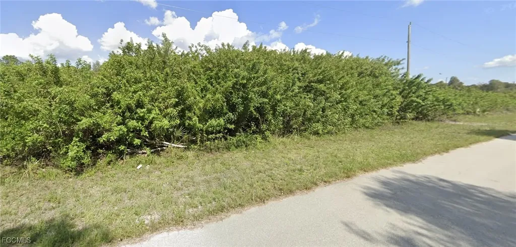 420 Paulcrest Avenue Lehigh Acres FL 33974