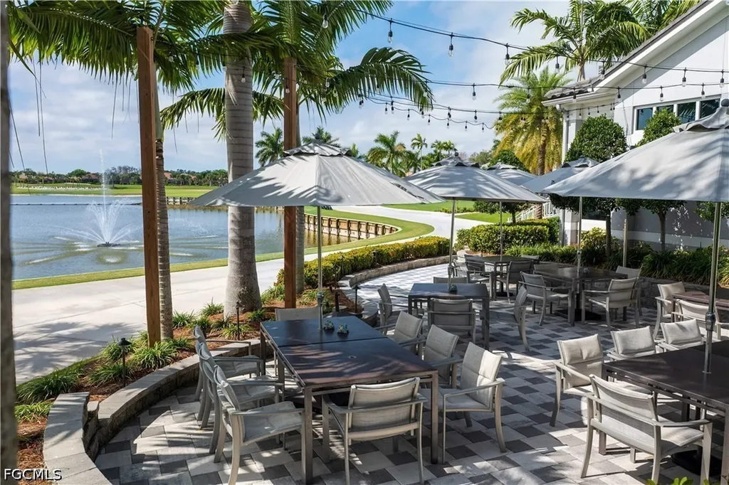 10113 Colonial Country Club Boulevard Fort Myers FL 33913