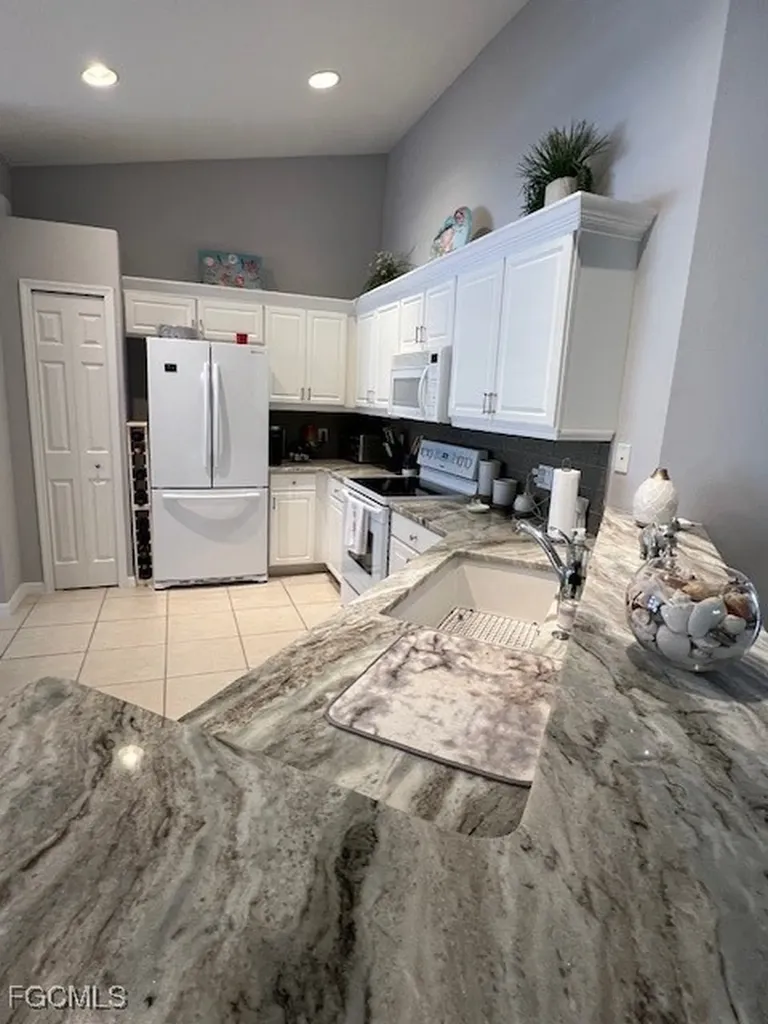 10113 Colonial Country Club Boulevard Fort Myers FL 33913