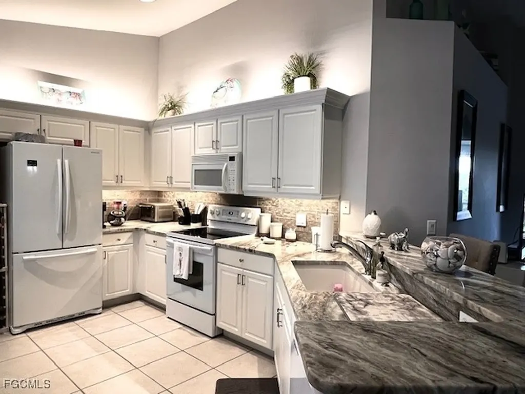 10113 Colonial Country Club Boulevard Fort Myers FL 33913