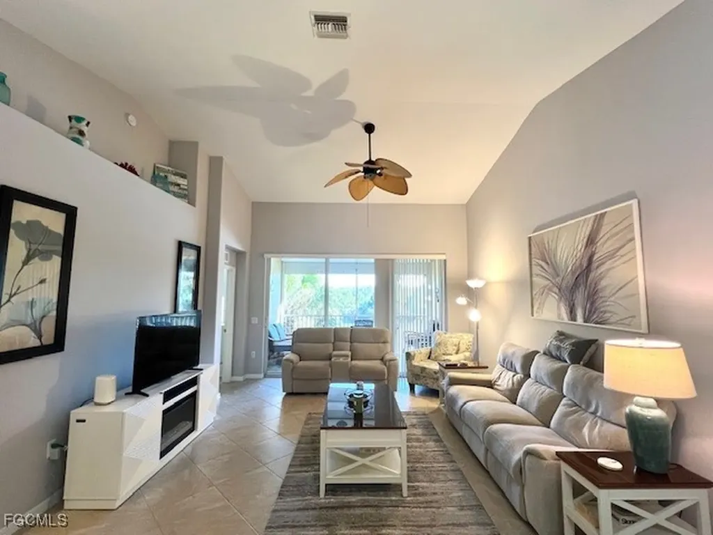 10113 Colonial Country Club Boulevard Fort Myers FL 33913