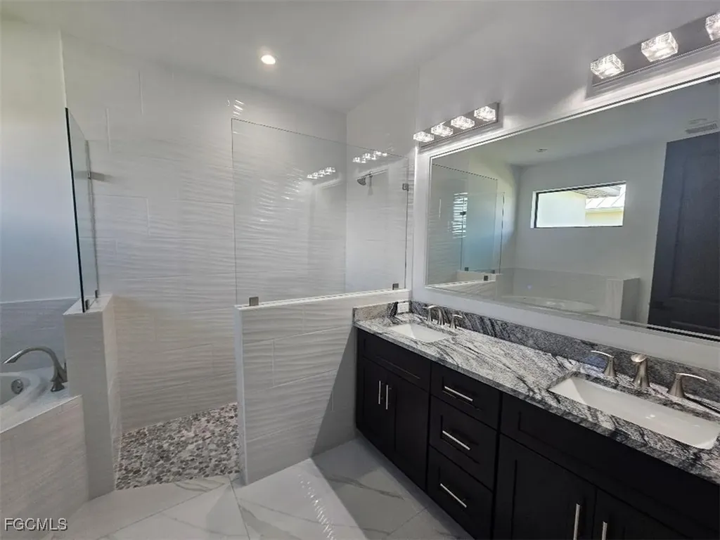 2229 SW 32nd Street Cape Coral FL 33914