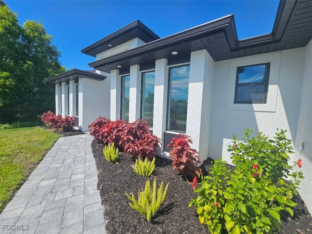 2229 SW 32nd Street Cape Coral FL 33914
