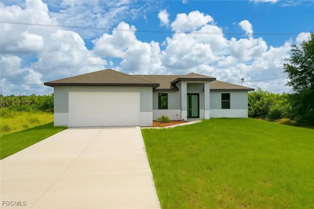 1051 Eisenhower Boulevard Lehigh Acres FL 33974