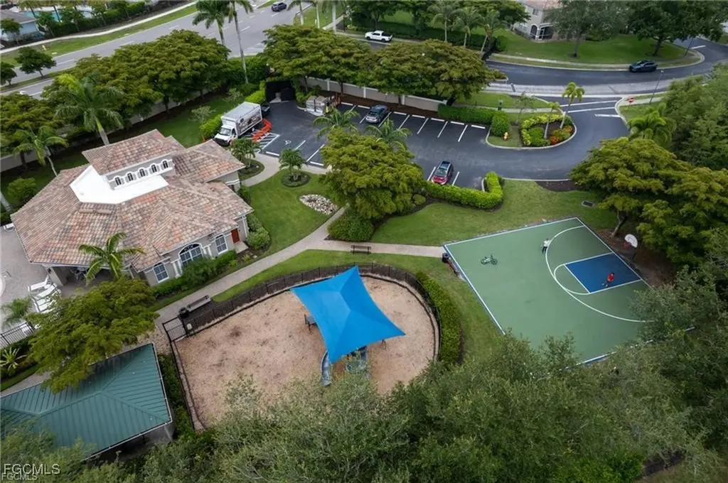 9999 Chiana Circle Fort Myers FL 33905