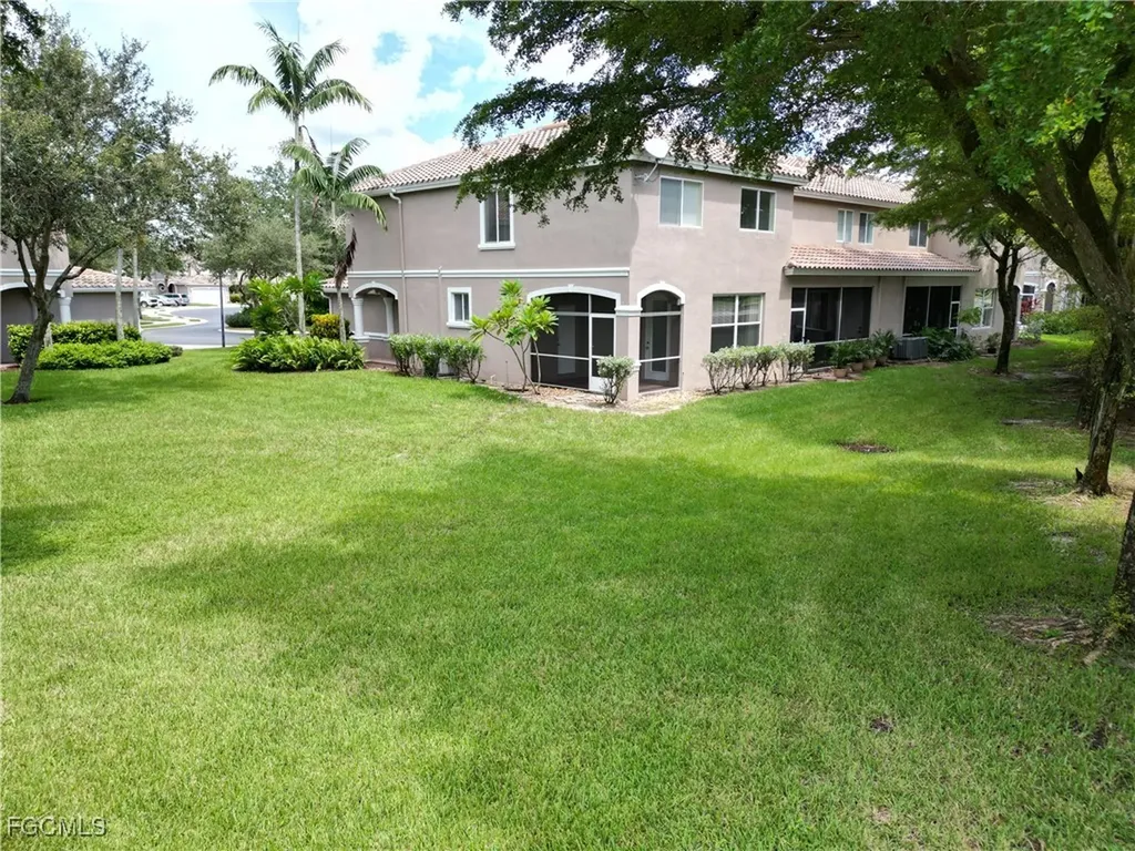 9999 Chiana Circle Fort Myers FL 33905