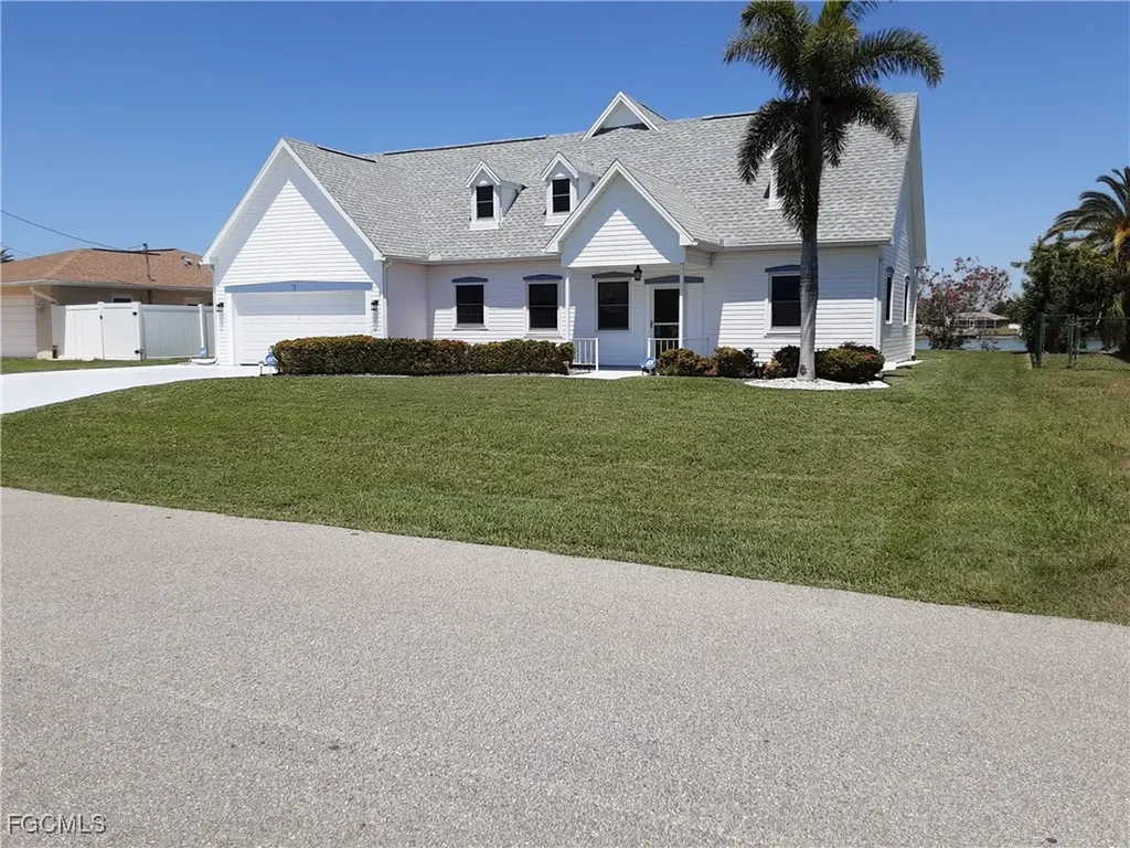 850 SE 1st Terrace Cape Coral FL 33990