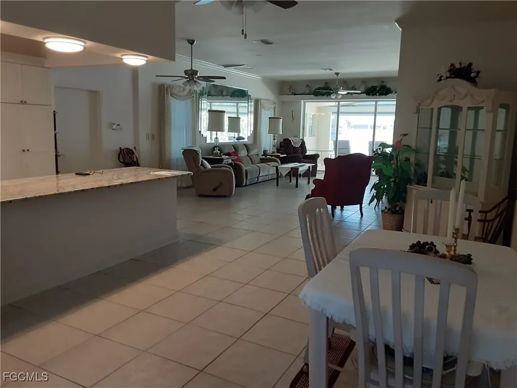 850 SE 1st Terrace Cape Coral FL 33990