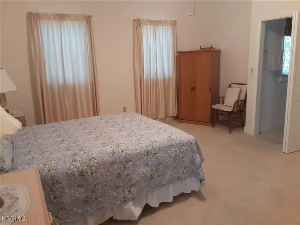 850 SE 1st Terrace Cape Coral FL 33990