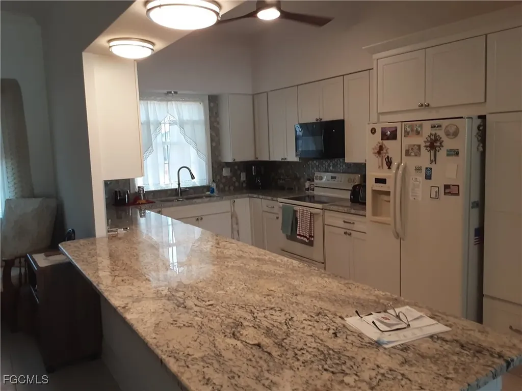 850 SE 1st Terrace Cape Coral FL 33990