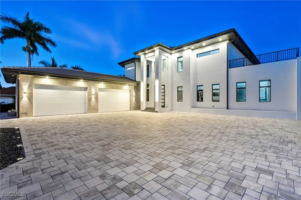 6390 River Club Court North Fort Myers FL 33917
