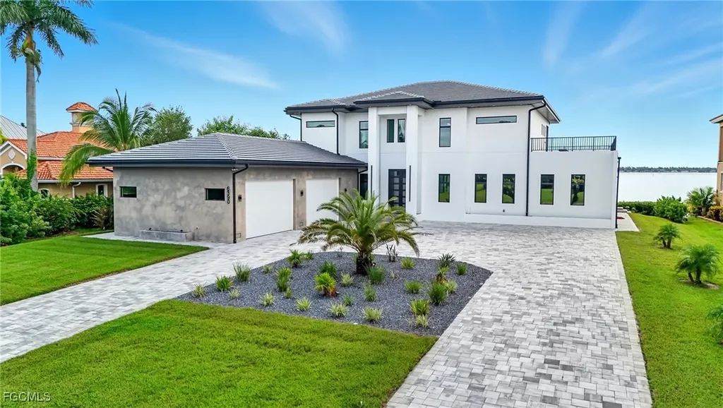 6390 River Club Court North Fort Myers FL 33917