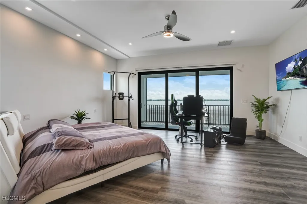 6390 River Club Court North Fort Myers FL 33917