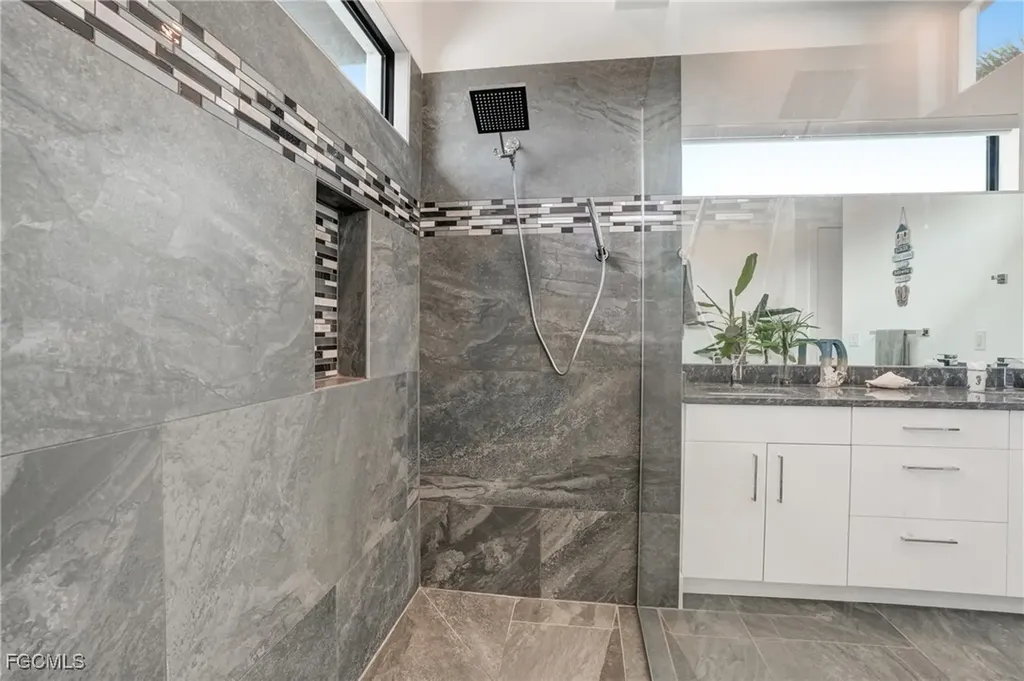 6390 River Club Court North Fort Myers FL 33917