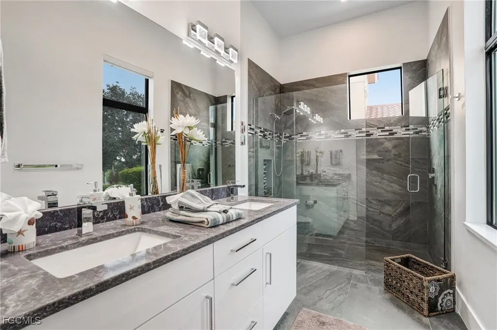 6390 River Club Court North Fort Myers FL 33917