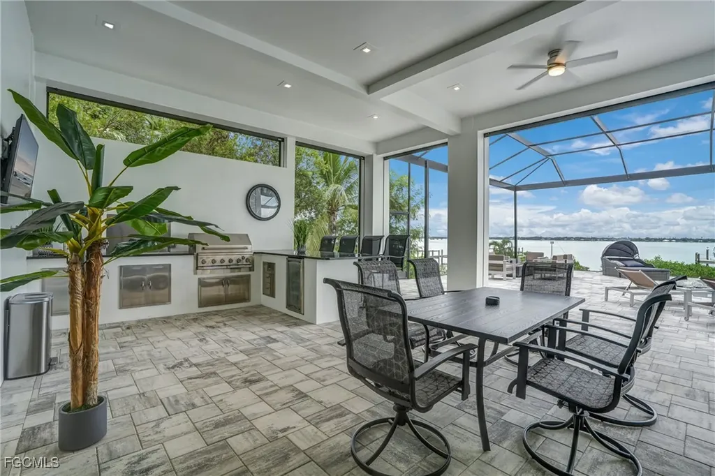 6390 River Club Court North Fort Myers FL 33917