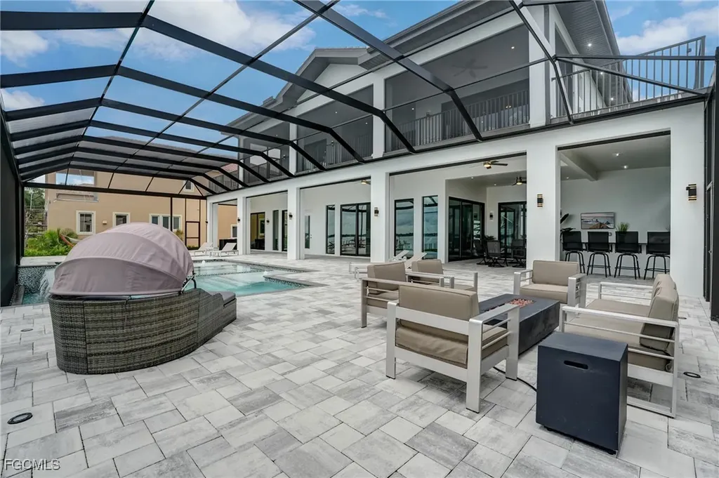 6390 River Club Court North Fort Myers FL 33917