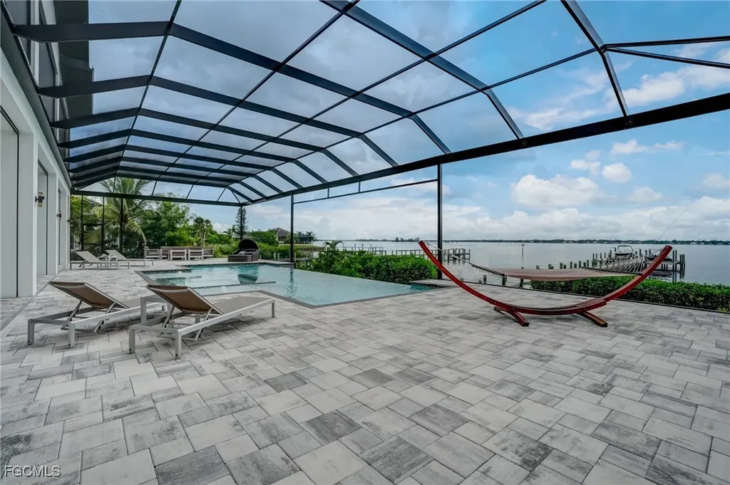 6390 River Club Court North Fort Myers FL 33917
