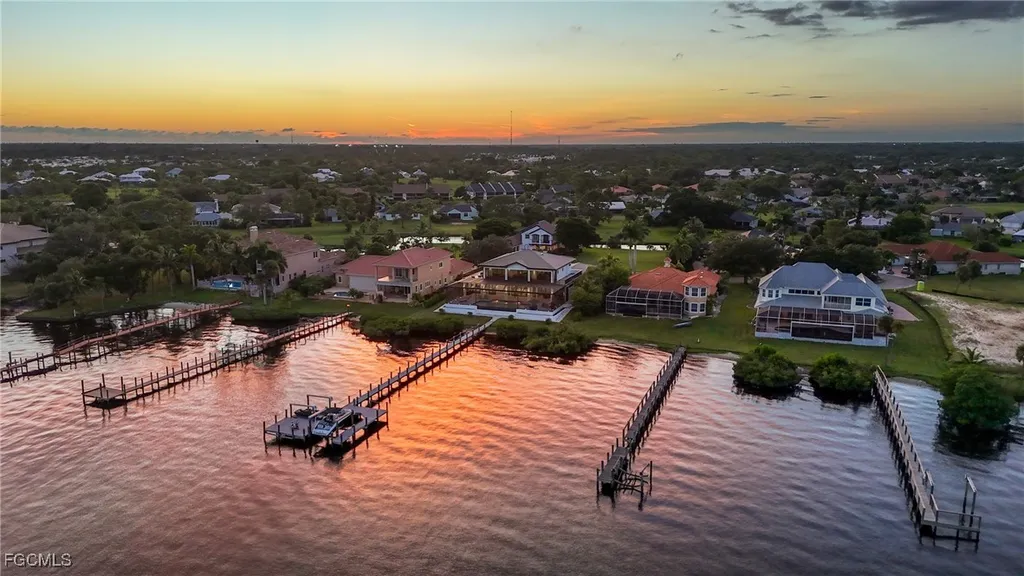 6390 River Club Court North Fort Myers FL 33917