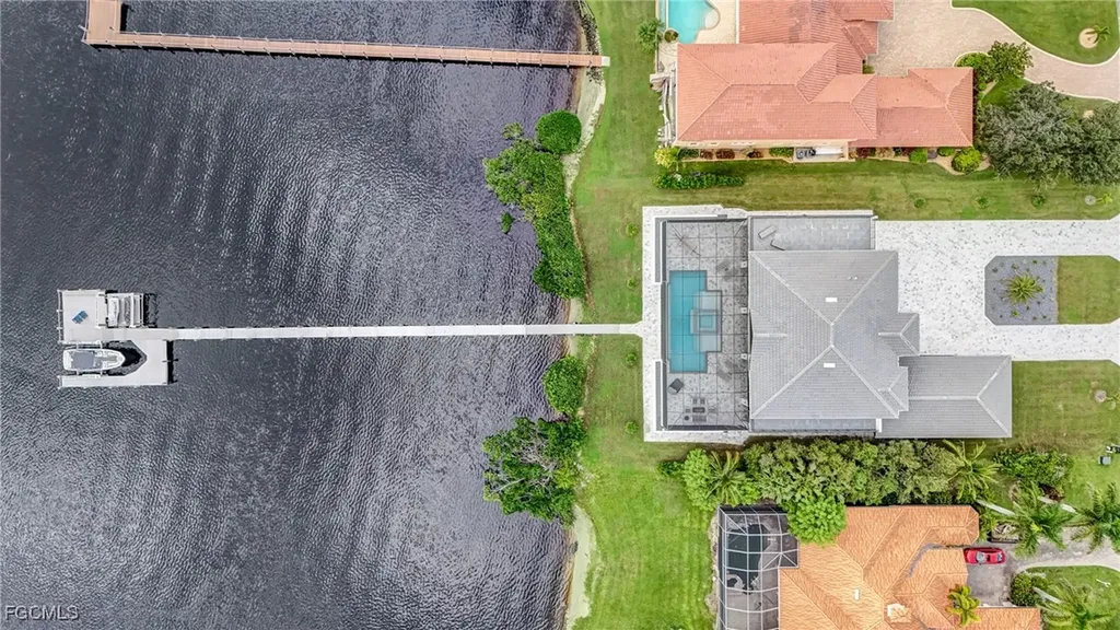 6390 River Club Court North Fort Myers FL 33917