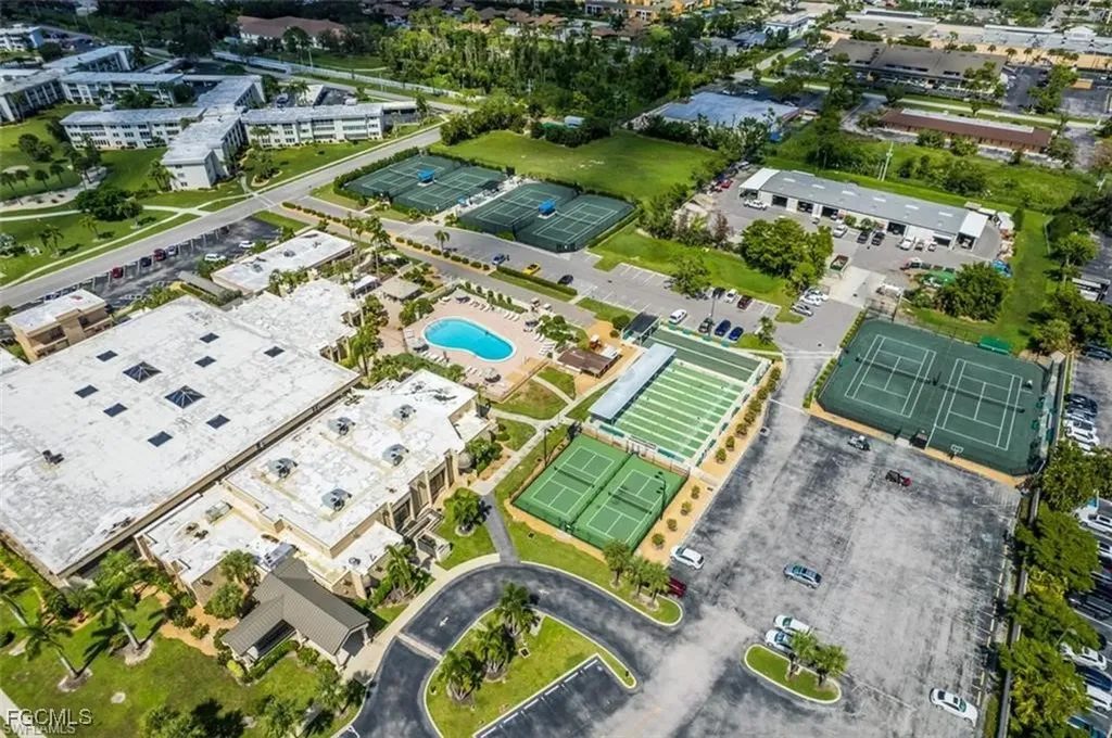 6102 Augusta Drive Fort Myers FL 33907