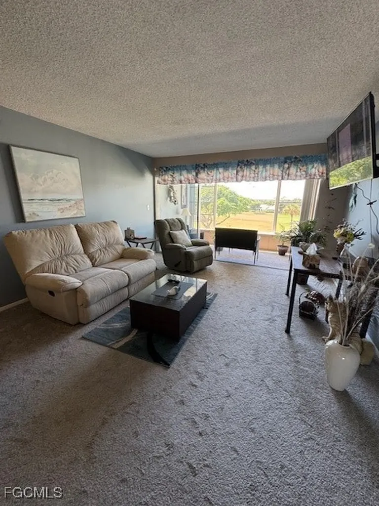 6102 Augusta Drive Fort Myers FL 33907