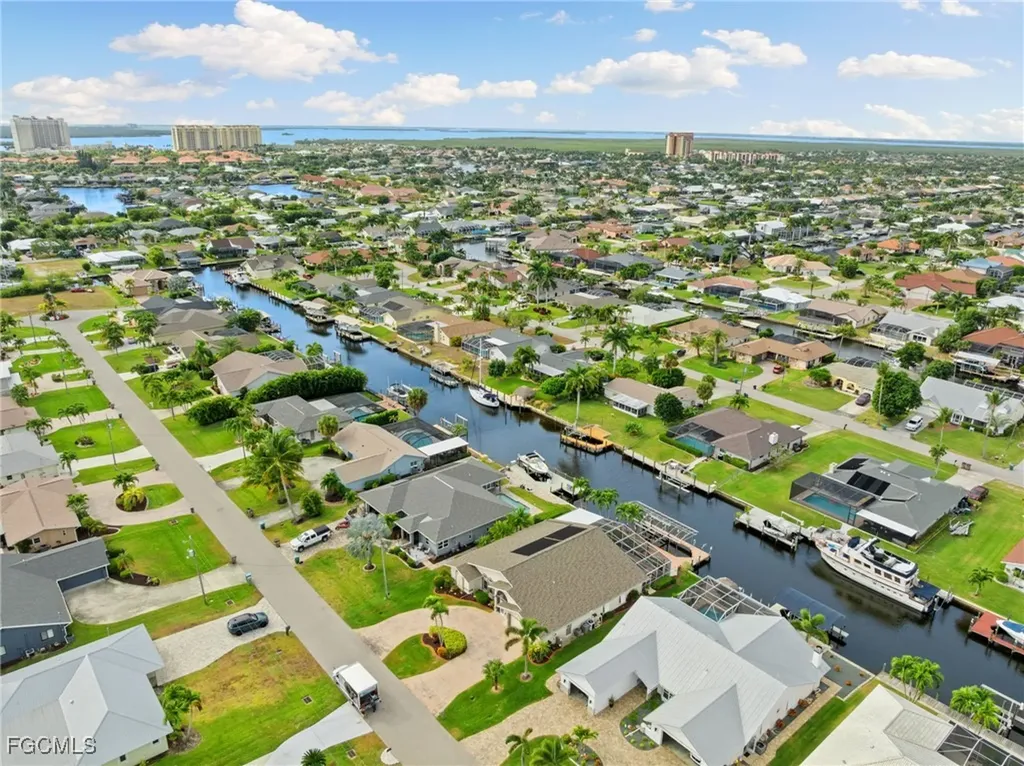 5306 SW 11th Avenue Cape Coral FL 33914