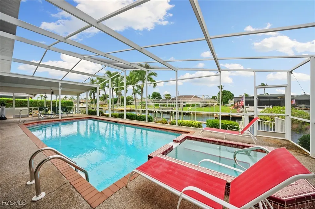 5306 SW 11th Avenue Cape Coral FL 33914
