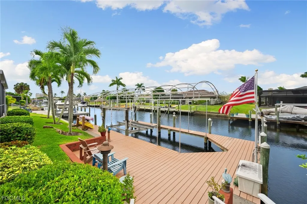 5306 SW 11th Avenue Cape Coral FL 33914