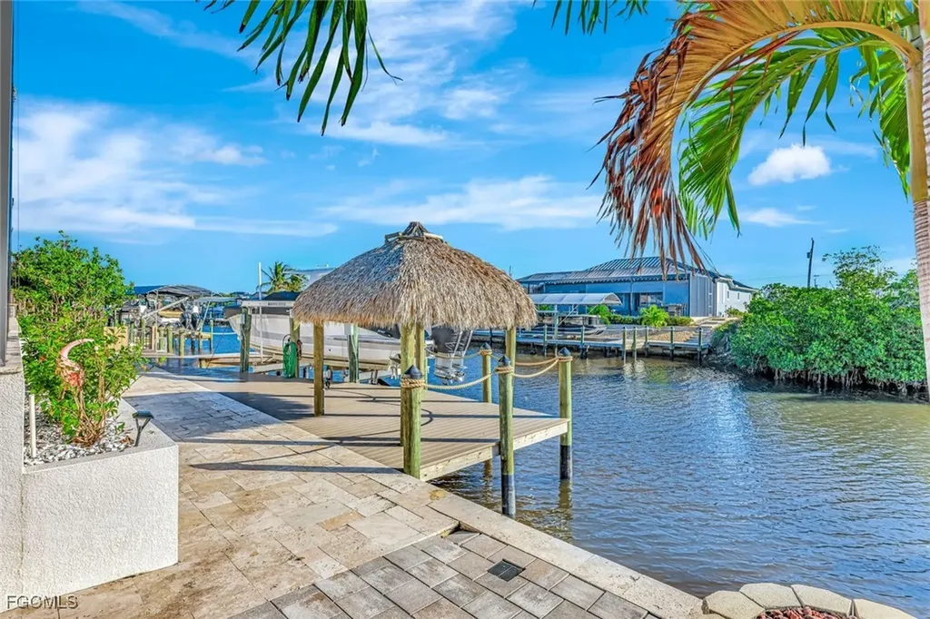 4107 SW 11th Avenue Cape Coral FL 33914